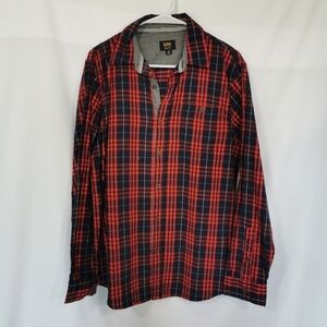 Lee Long Sleeve Plaid Flannel Button Down Shirt in Red/Black - Sz M